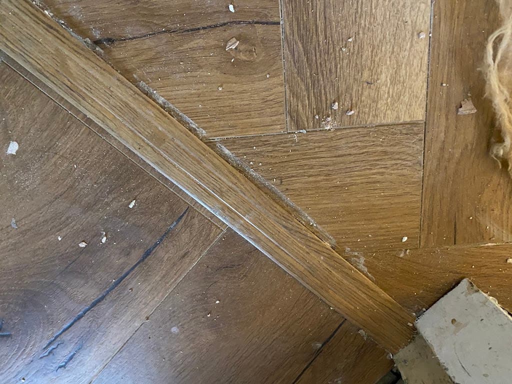 MR FLOORS | MR CARPETS | MANCHESTER