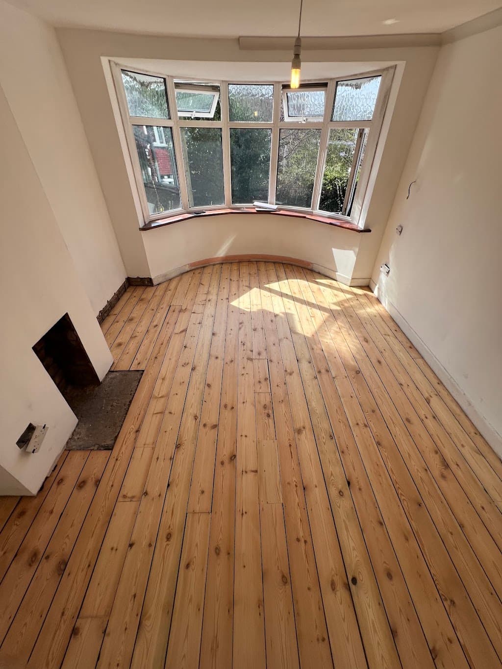 Dynamic Floor Sanding and Refinishing