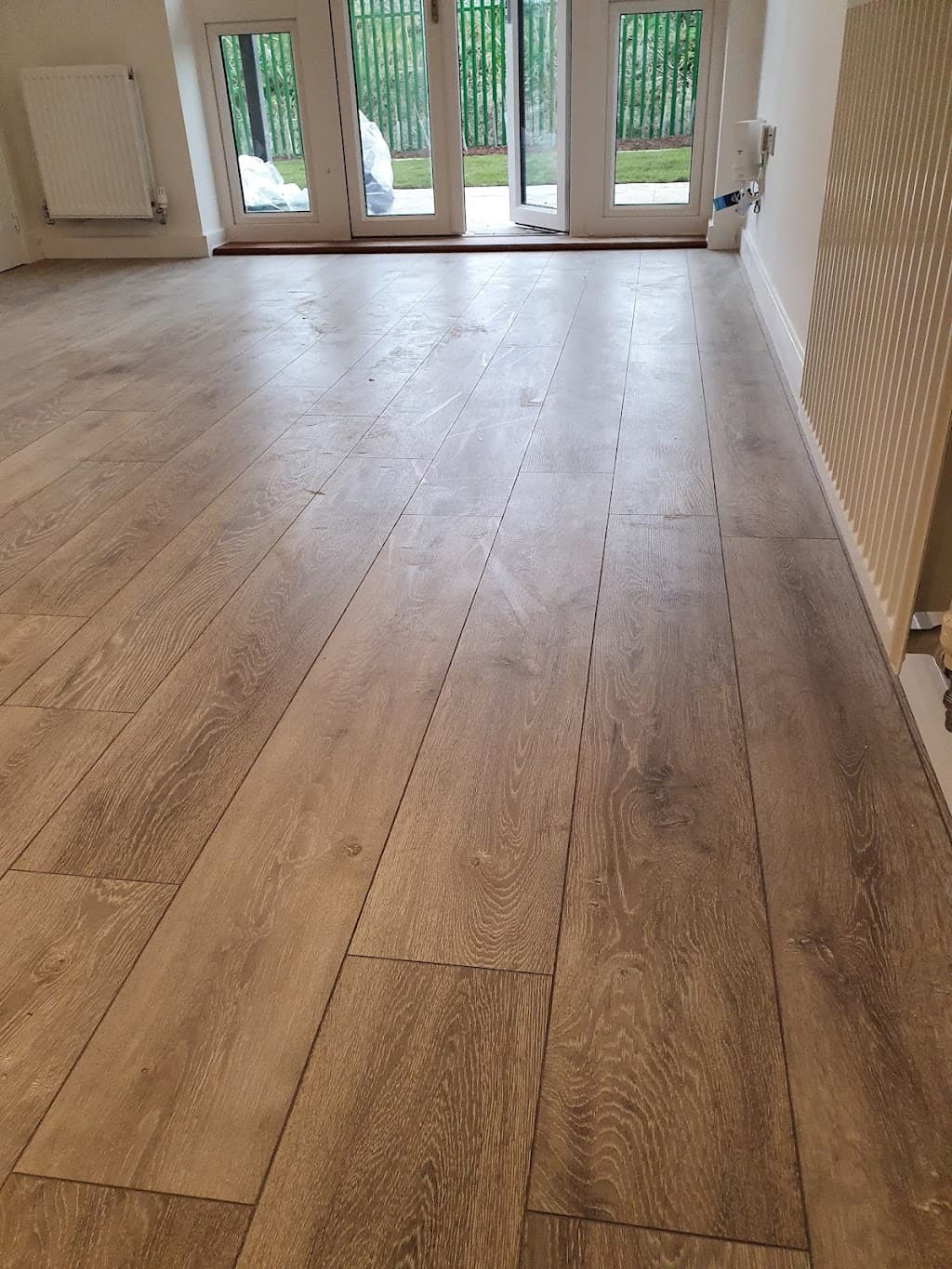 Wood floor fitter
