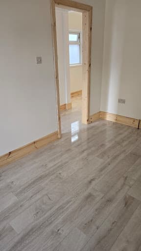 Wood floor fitter — Customer photo