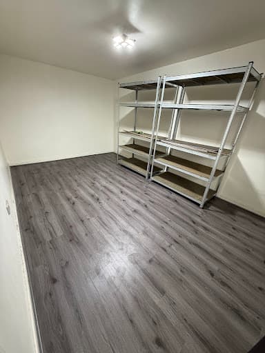 Deluxe Carpets & Flooring — Customer photo