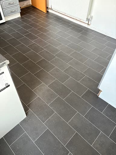 FLOORWORKS NI, Carpets, Vinyl, Laminates — Customer photo
