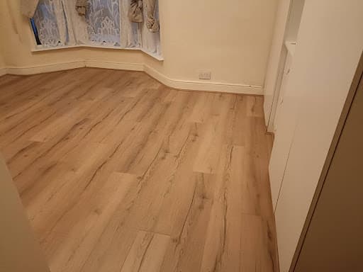 Floor 2 Wall Warehouse Ltd — Customer photo